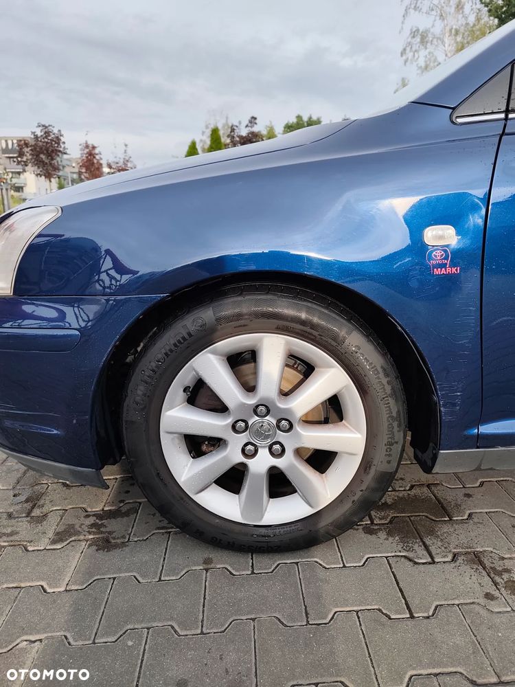 Toyota Avensis 1.6 VVT-i Luna - 13