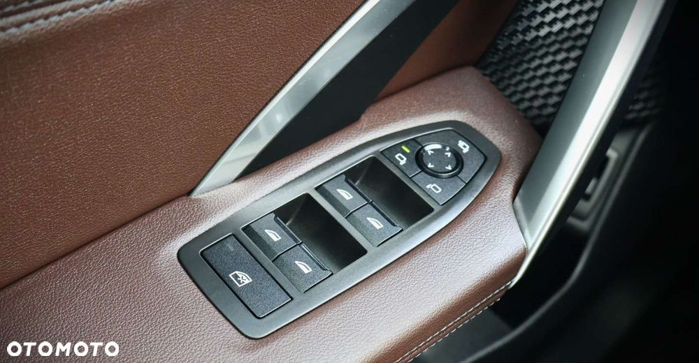 BMW X1 - 32