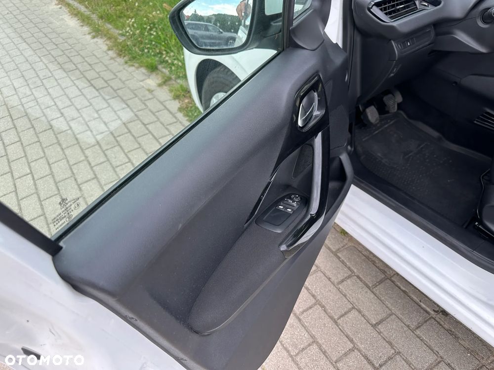 Peugeot 208 1.0 VTi Access - 14