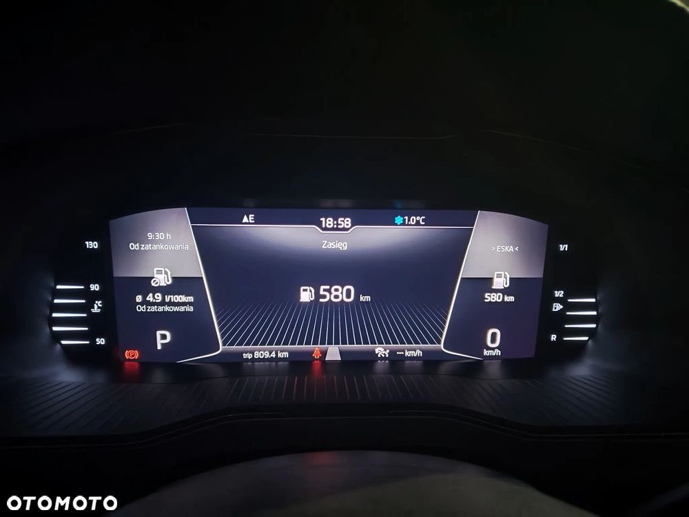 Skoda Superb 2.0 TDI SCR Sportline DSG - 34