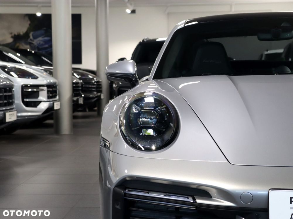Porsche 911 Turbo 50 Years - 9