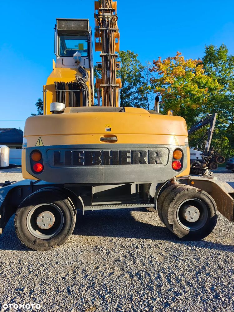 Liebherr A316 koparka Przeładunkowa - 9