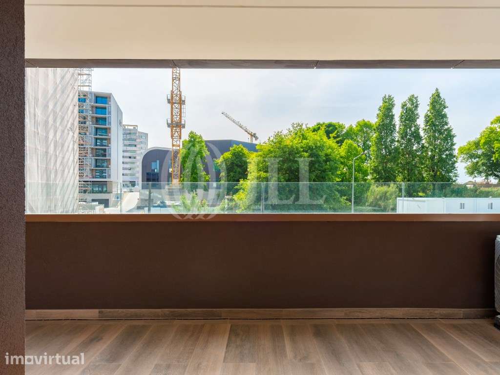 Apartamento T2 com garagem e varanda, Vila Nova de Gaia - Grande imagem: 4/37
