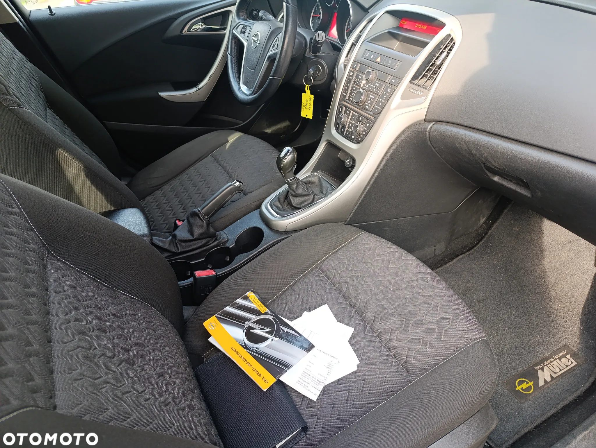 Opel Astra IV 1.4 T Cosmo S&S - 6