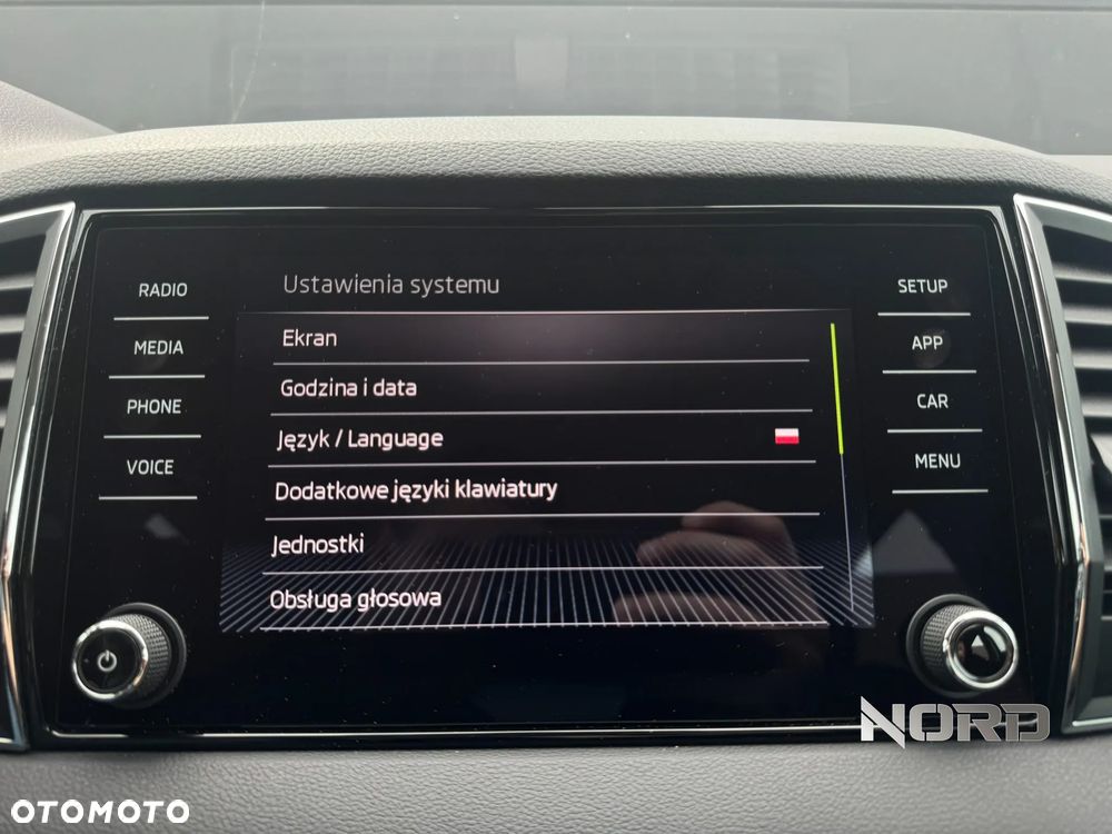 Skoda Karoq 1.5 TSI ACT DSG Ambition - 28