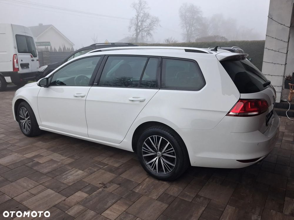 Volkswagen Golf - 3