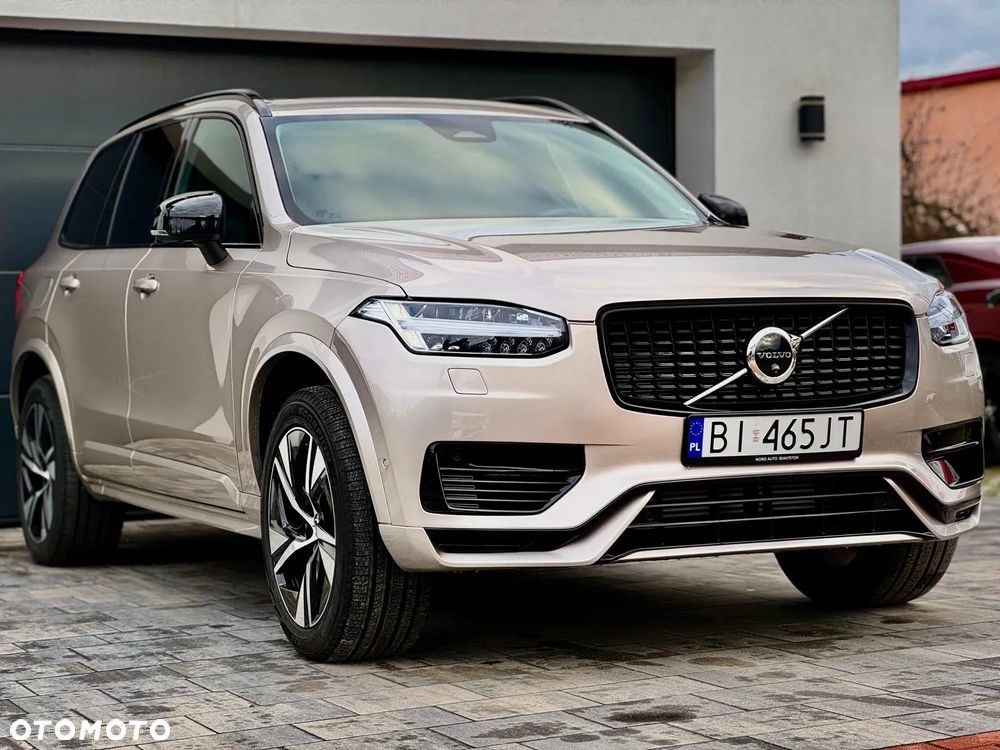 Volvo XC 90 - 1