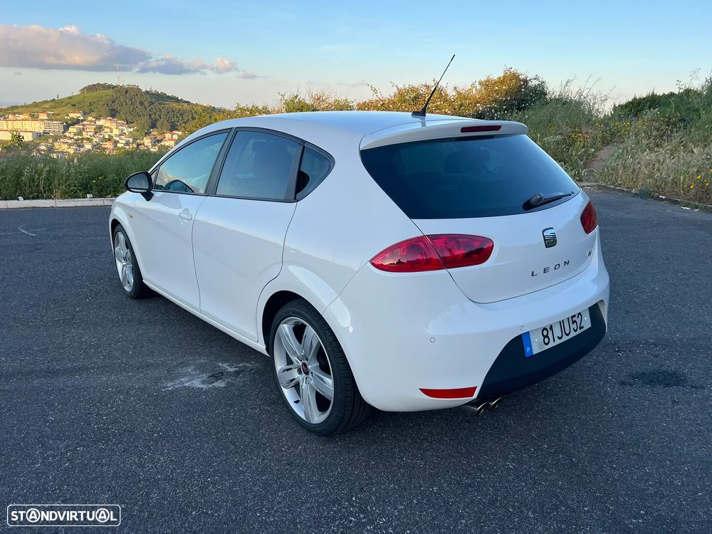 SEAT Leon 2.0 TDI FR 18 Tiago Monteiro - 5