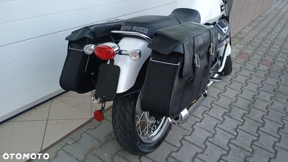 Moto Guzzi V7 - 32