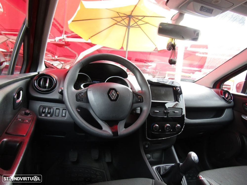 Renault Clio Sport Tourer 0.9 TCE Dynamique S - 10