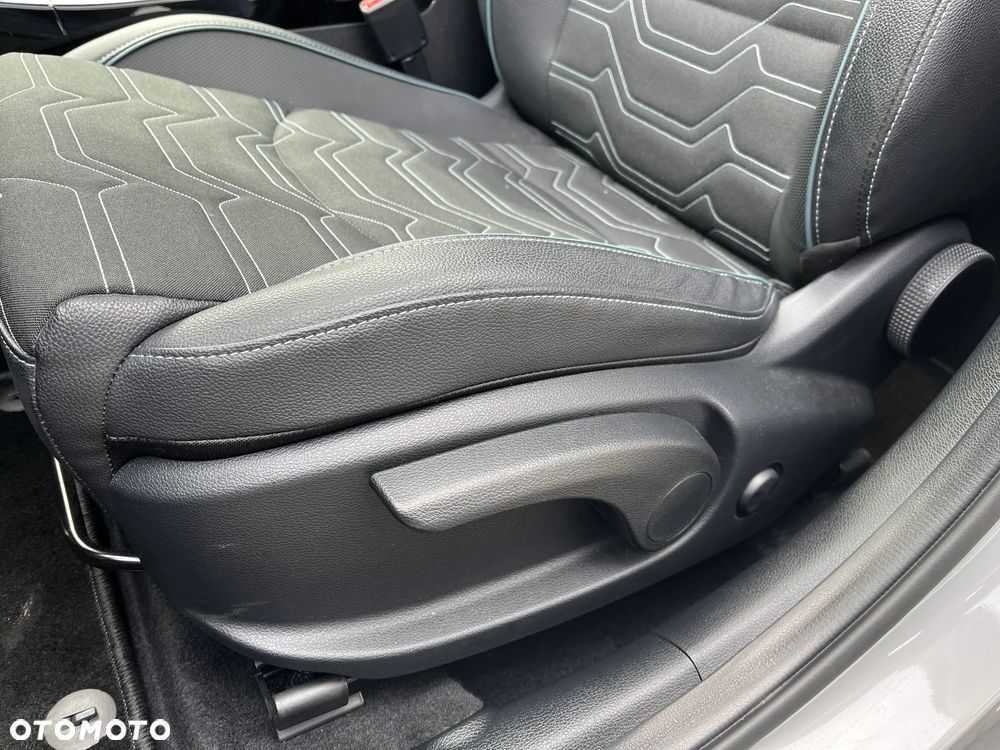 Kia XCeed 1.6 T-GDI Tribute DCT - 12