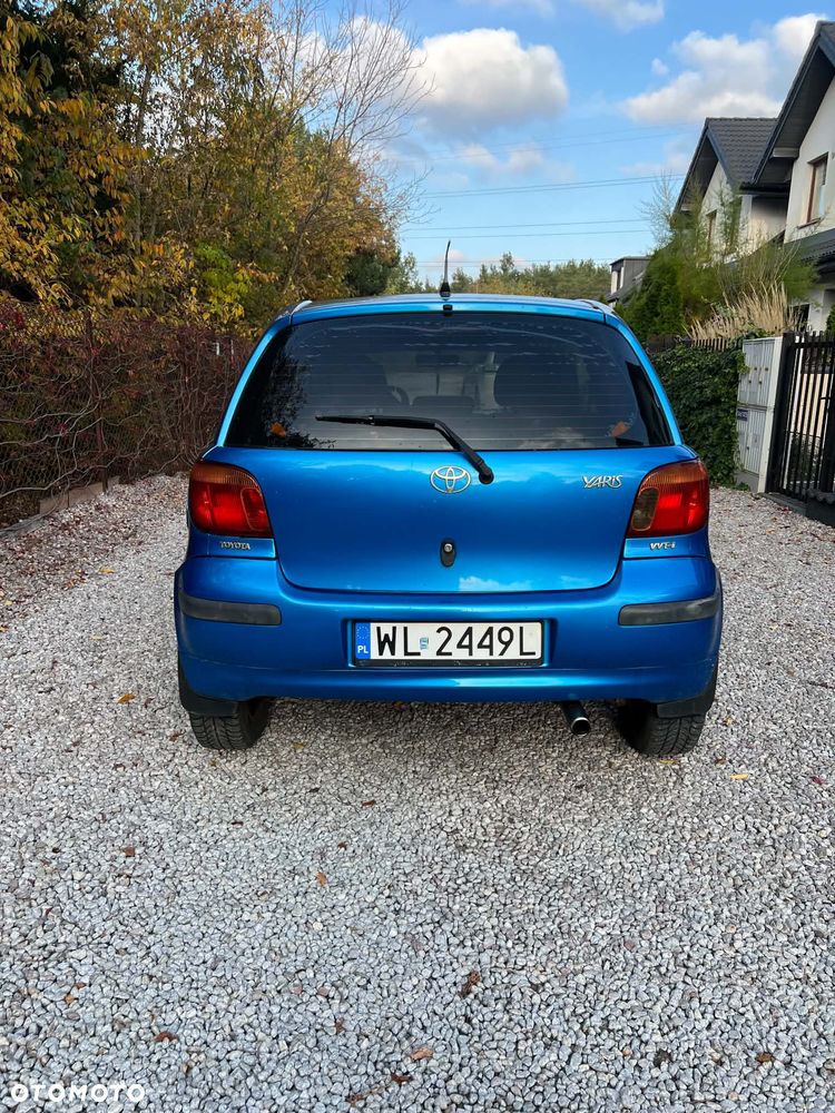 Toyota Yaris - 8