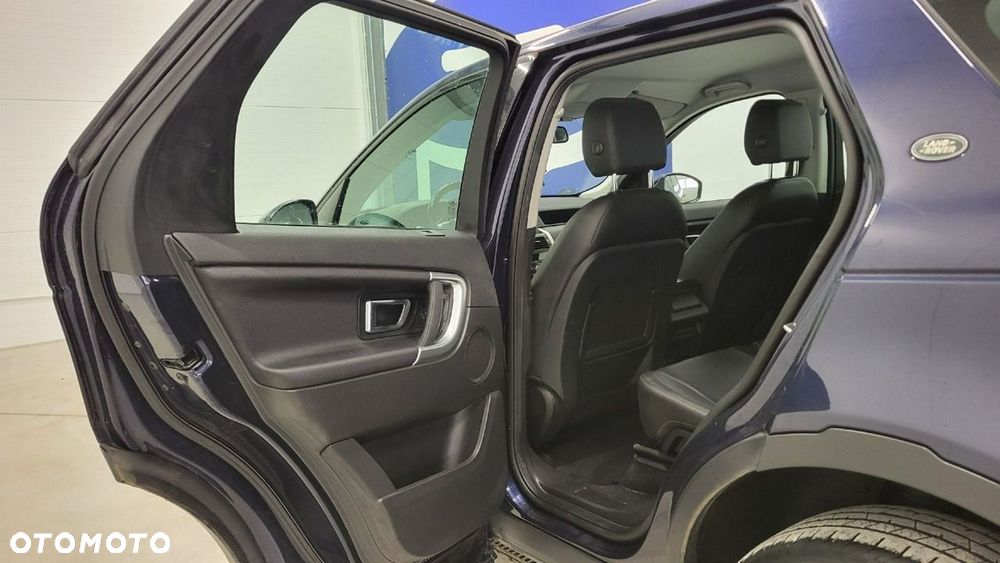 Land Rover Discovery Sport - 17
