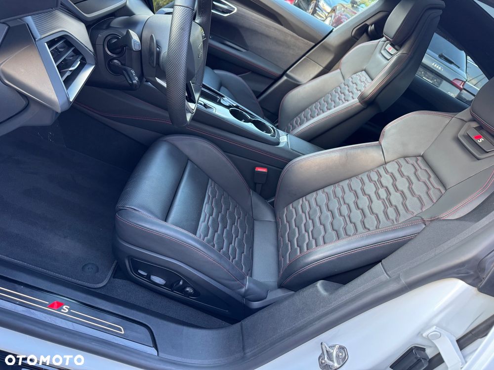 Audi e-tron GT 105kWh S Launch Edition Quattro - 16
