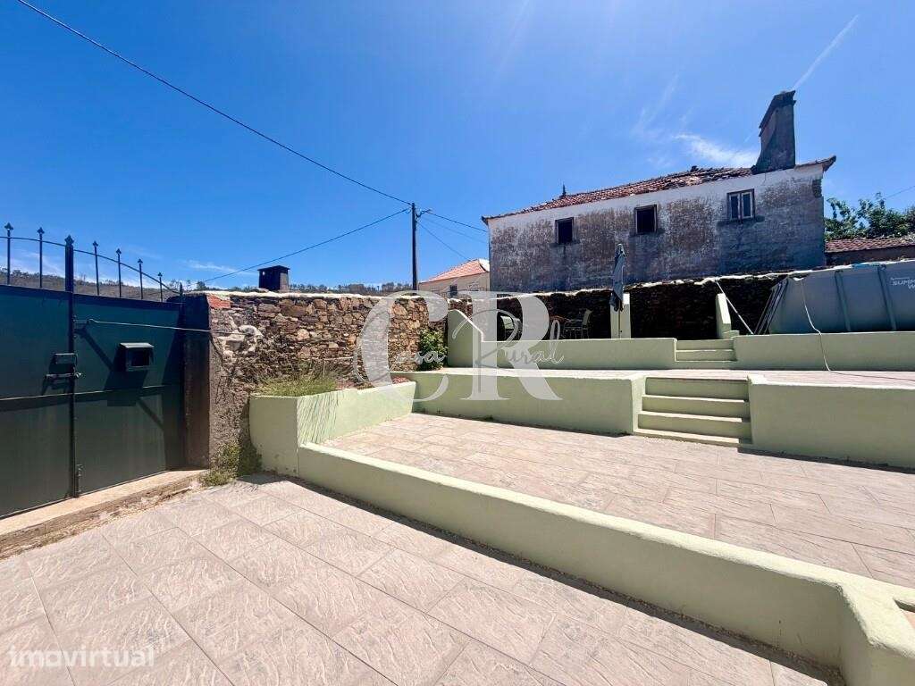 Moradia Renovada pronta a habitar, com terreno a cerca de  8kms do cen - Grande imagem: 5/60