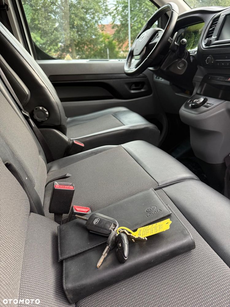 Toyota proace - 11