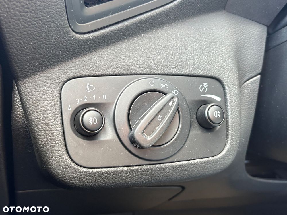 Ford Kuga 1.5 EcoBoost 2x4 Titanium - 27