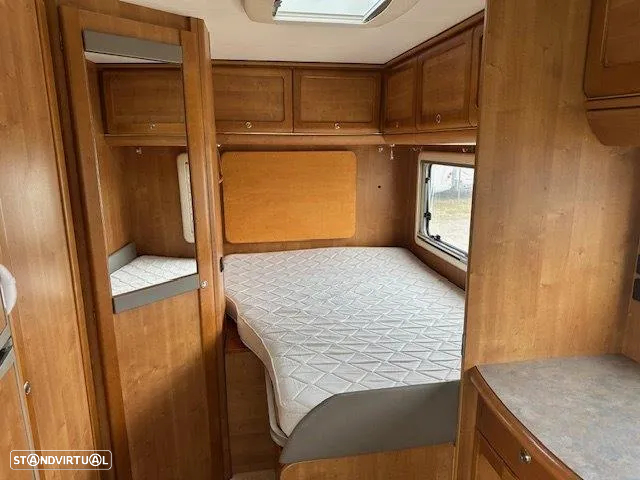 Rapido Serie 9m 985F  Cama Garagem - 13