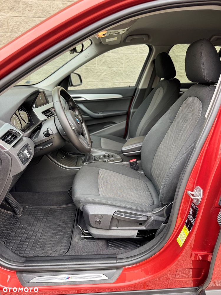 BMW X1 sDrive18i Advantage - 9