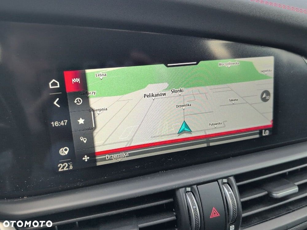 Alfa Romeo Giulia 2.0 Turbo 16V AT8-Q4 Ti - 24
