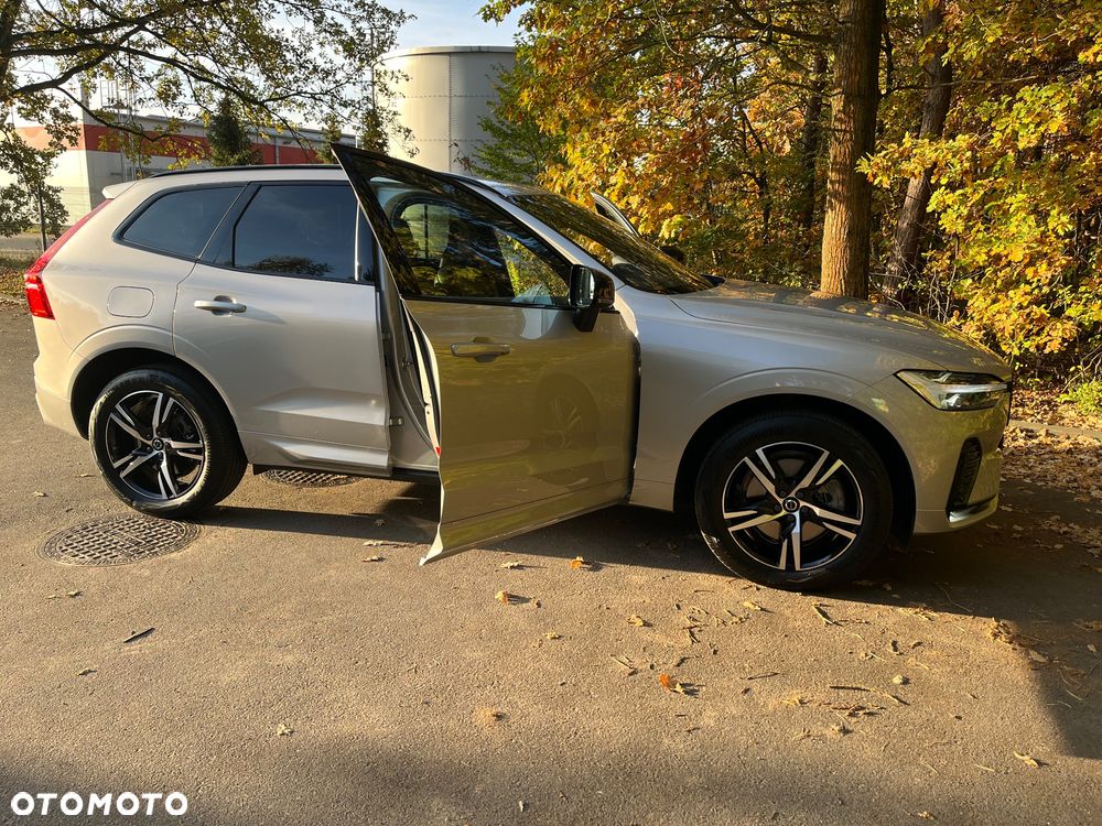 Volvo XC 60 B4 B Plus Dark - 20