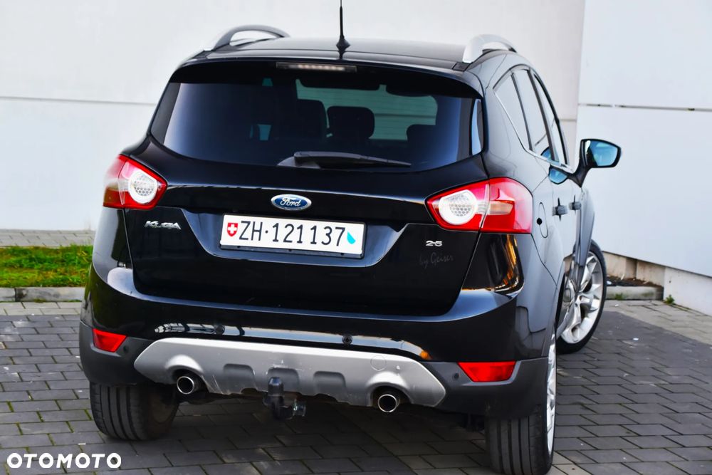 Ford Kuga 2.5 4x4 Titanium - 35