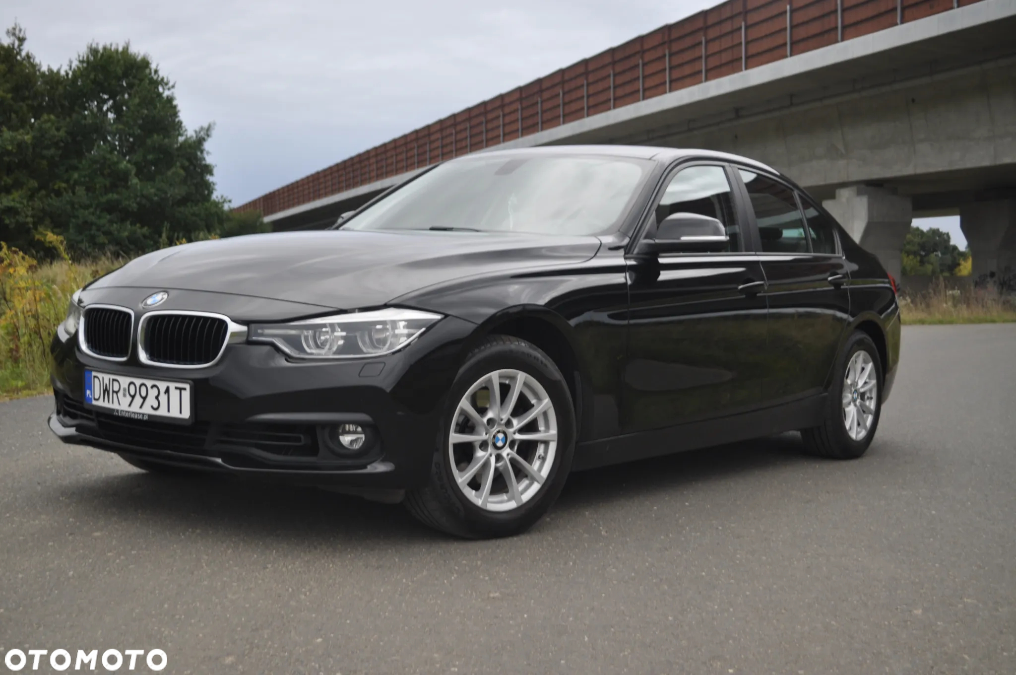 BMW Seria 3 318i - 2