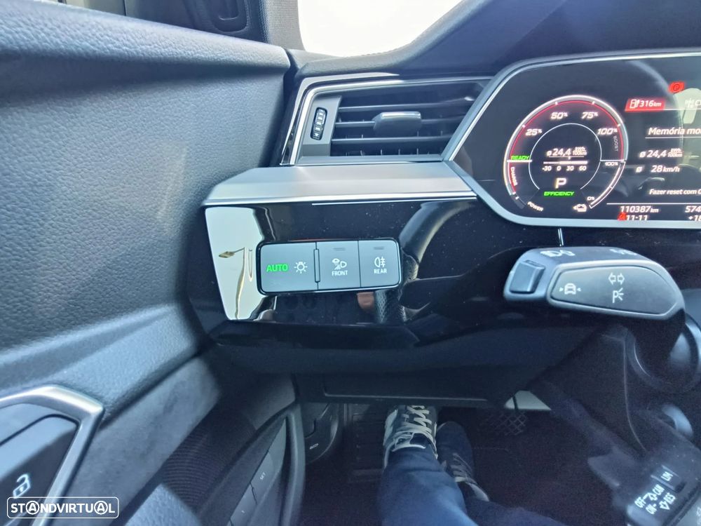 Audi e-tron 55 quattro S line - 23