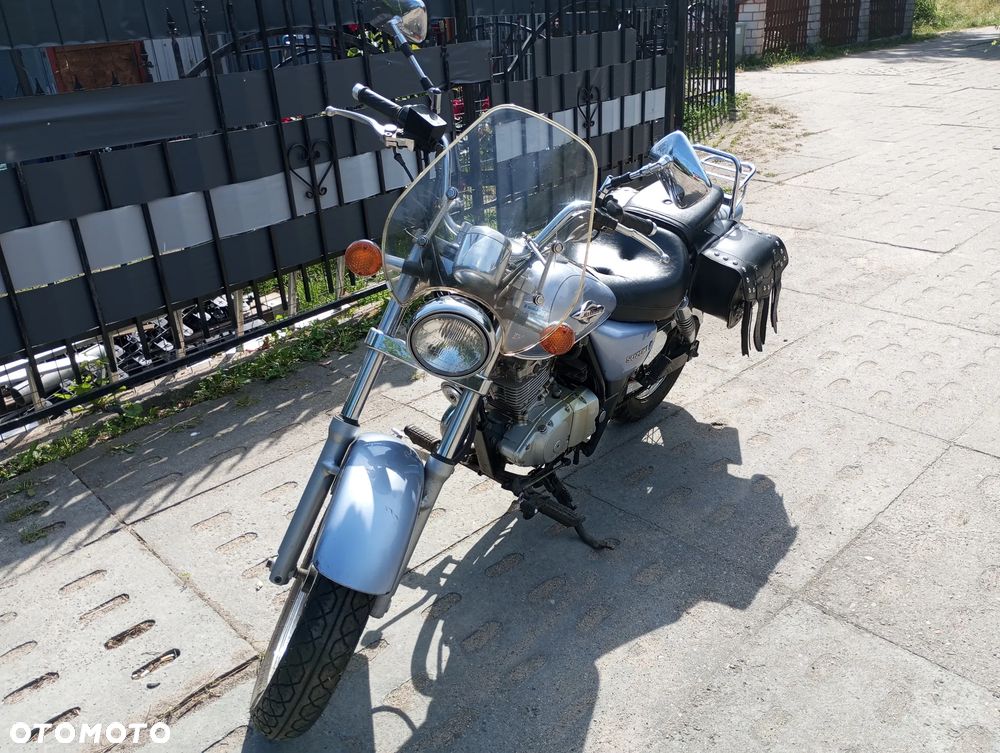 Suzuki GZ - 6