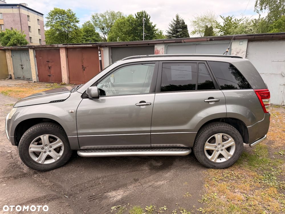 Suzuki Grand Vitara 2.0 De luxe - 10