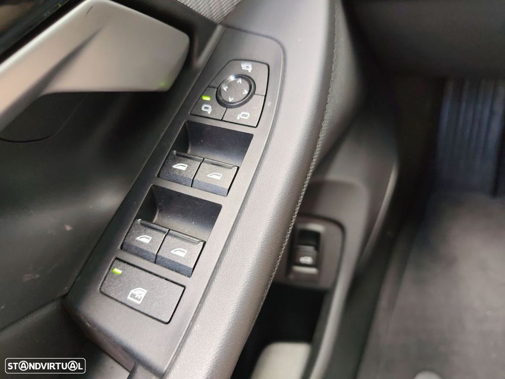 BMW 530 e Pack Desportivo M - 25