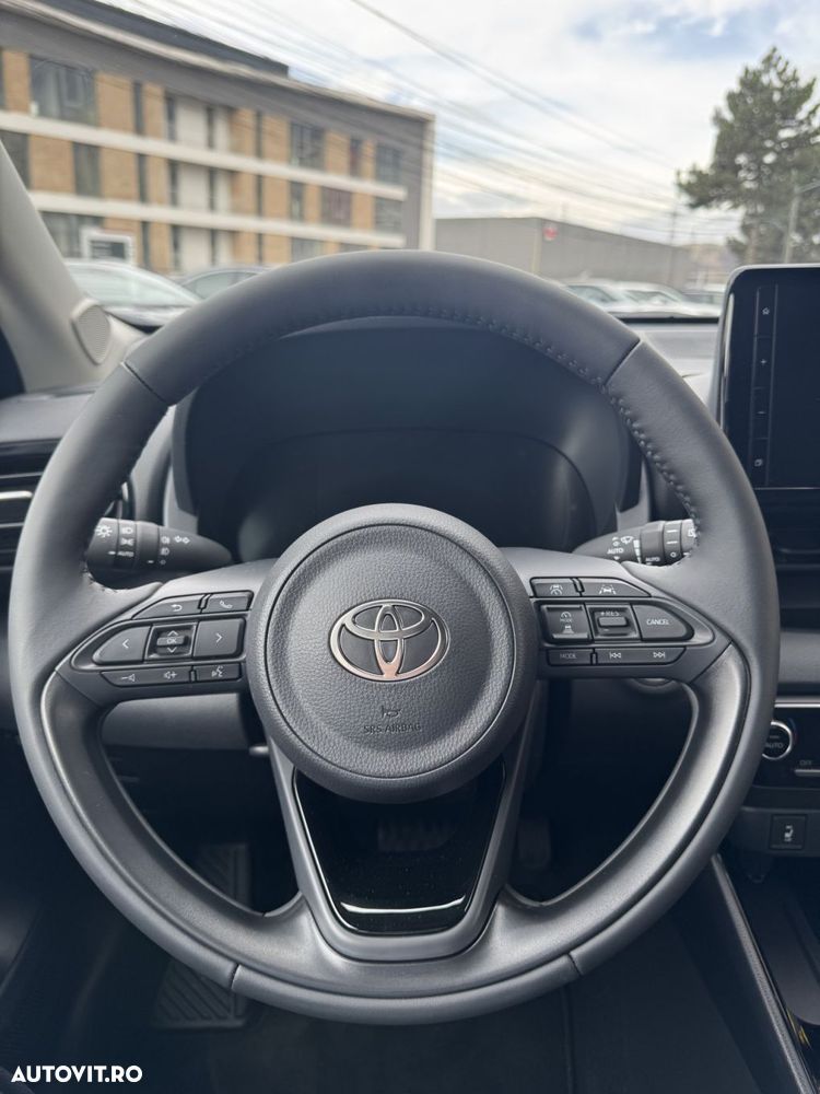 Toyota Yaris - 6