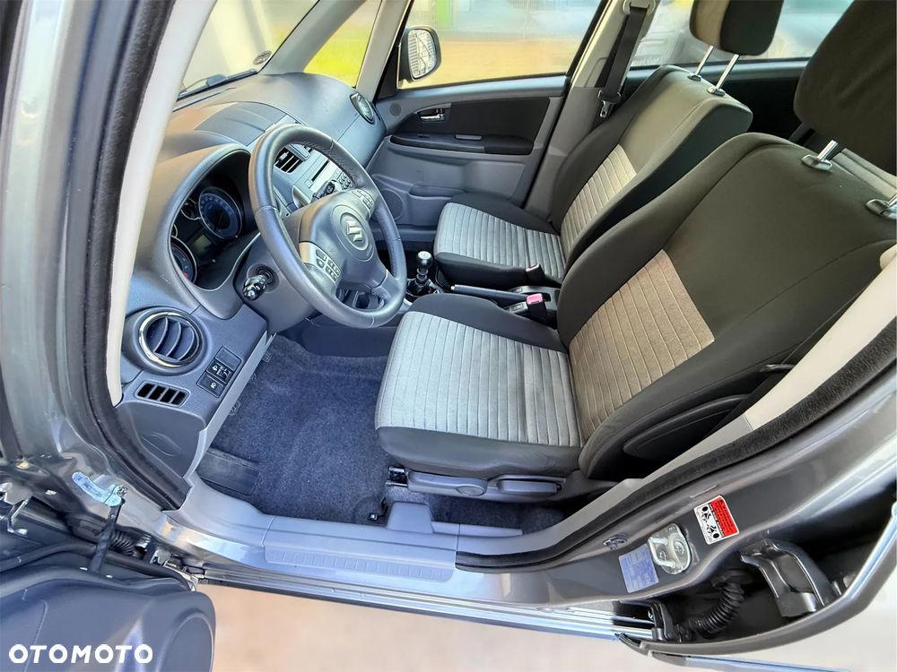 Suzuki SX4 2.0 DDiS Explore 4WD - 9