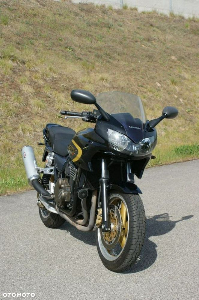 Kawasaki ZRX - 4
