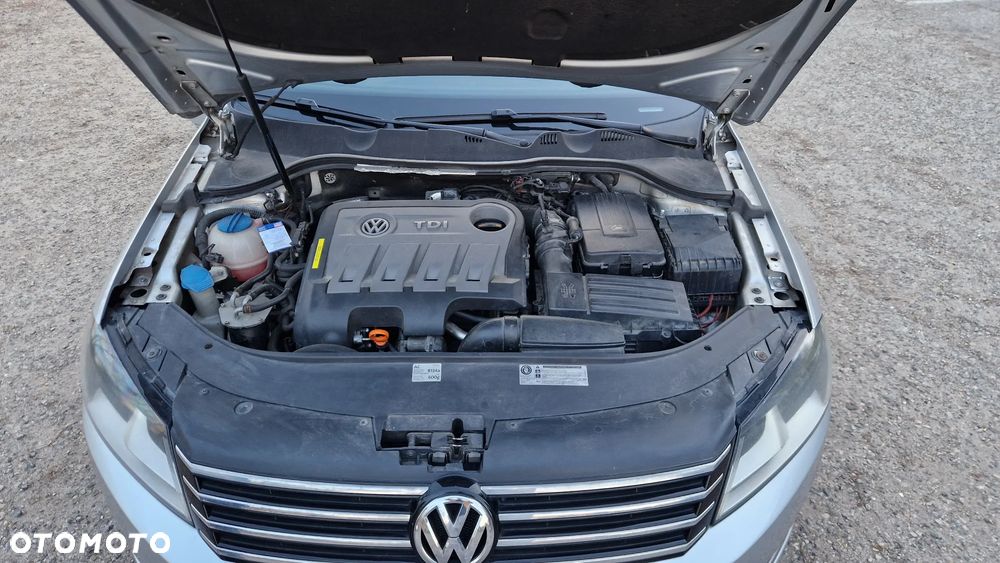 Volkswagen Passat 2.0 TDI DPF Comfortline DSG - 12