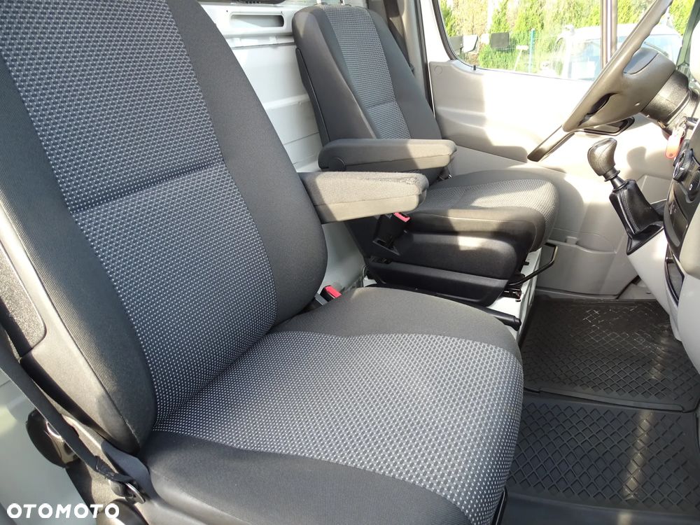 Mercedes-Benz SPRINTER - 19