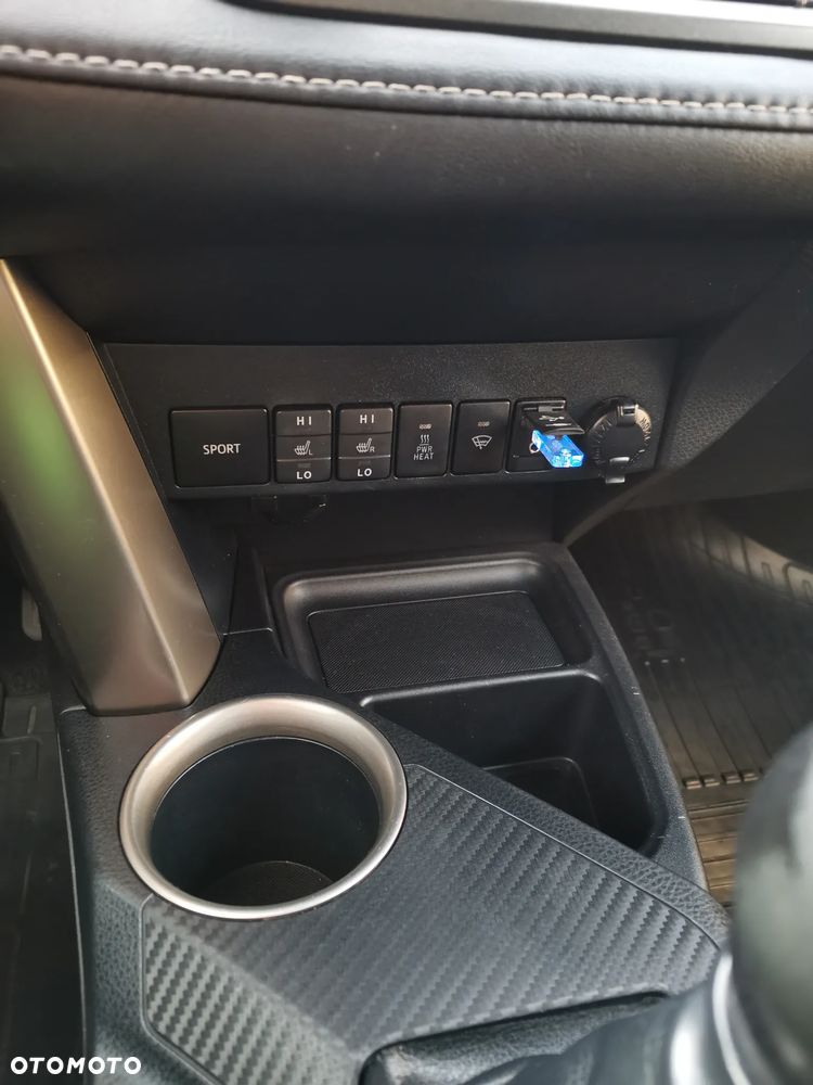 Toyota RAV4 2.2 D-4D Premium - 30