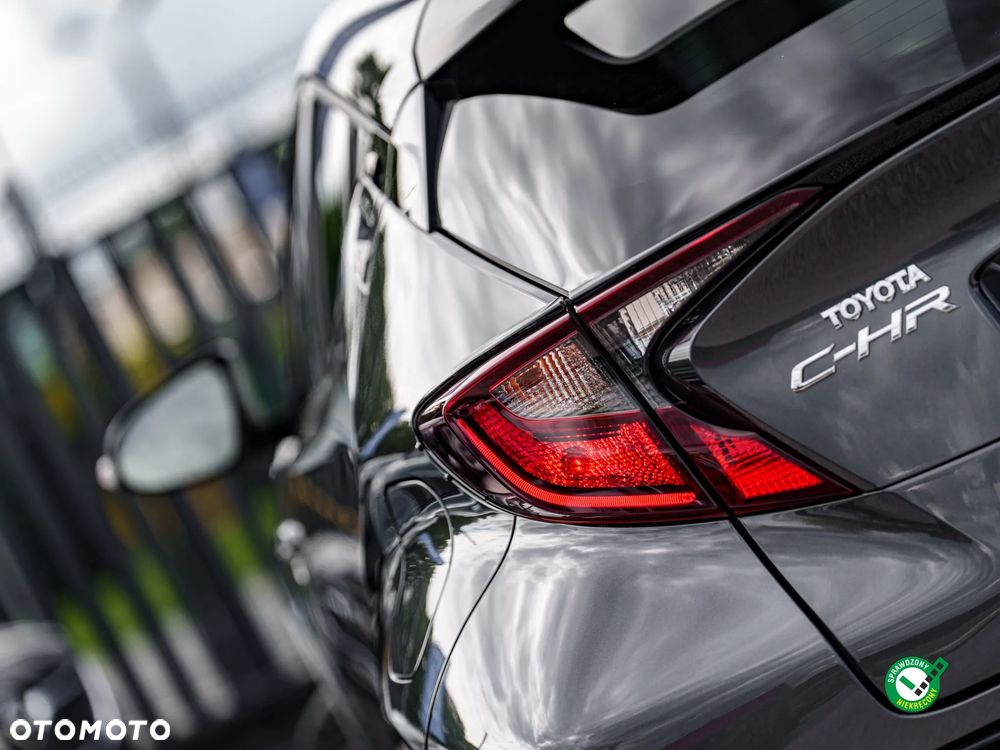 Toyota C-HR 1.8 Hybrid Prestige - 11