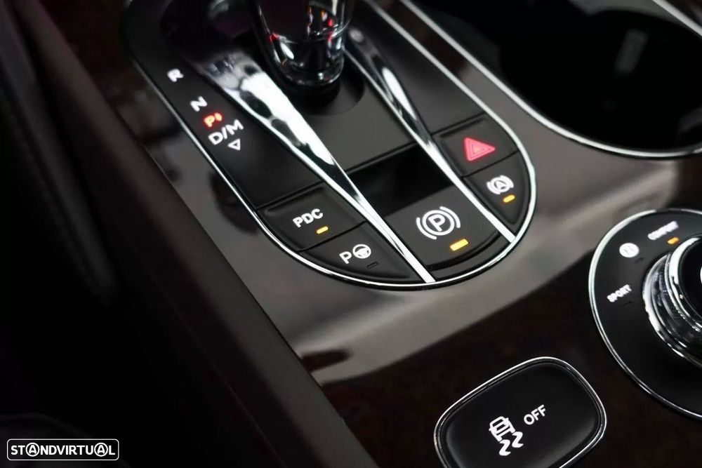 Bentley Bentayga Hybrid - 17