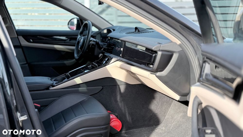 Porsche Panamera - 4