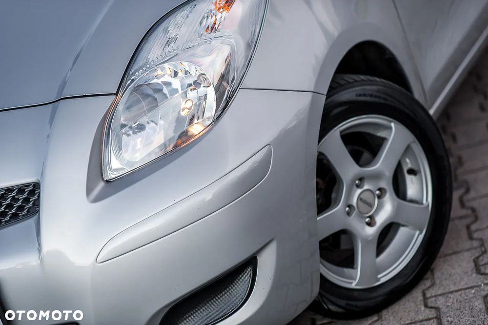 Toyota Yaris - 37