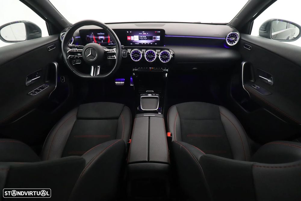 Mercedes-Benz A 250 e AMG Line - 14