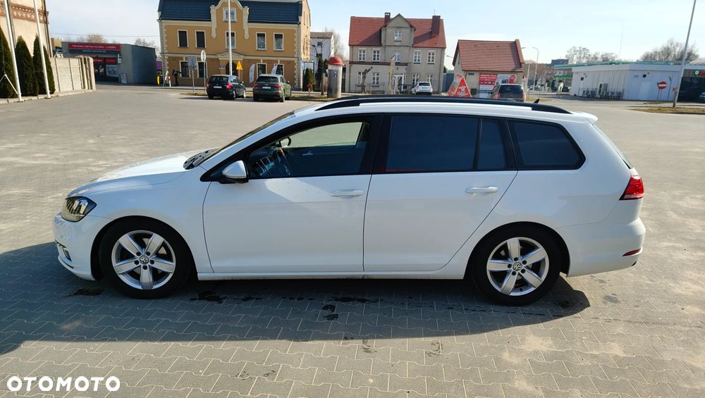 Volkswagen Golf 2.0 TDI (BlueMotion Technology) DSG Comfortline - 4