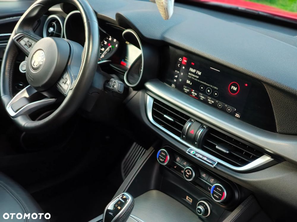 Alfa Romeo Stelvio - 13