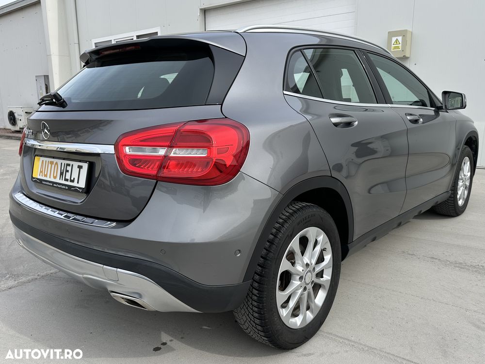 Mercedes-Benz GLA 200 7G-DCT - 5