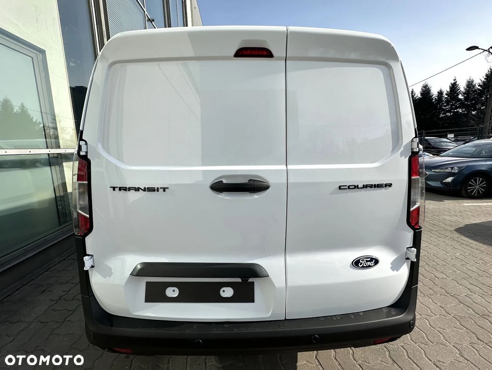 Ford Transit Courier - 5