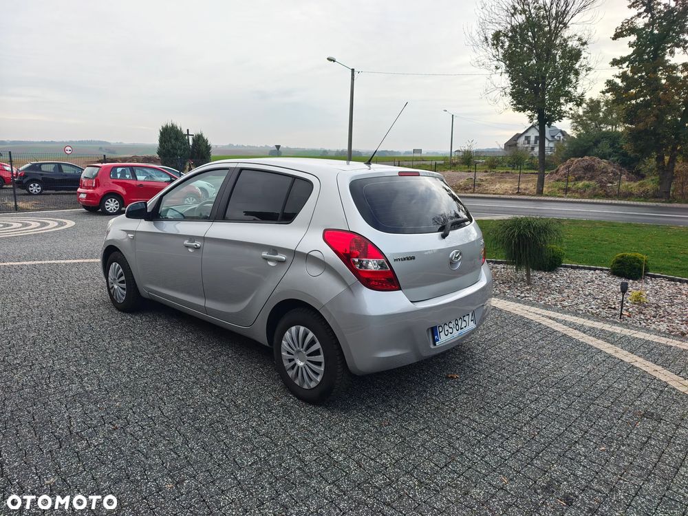 Hyundai i20 - 8