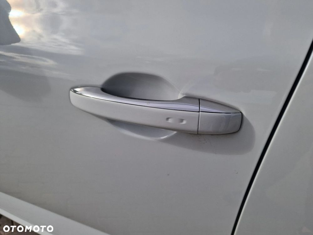 Renault Megane 1.5 dCi Bose EDC - 17