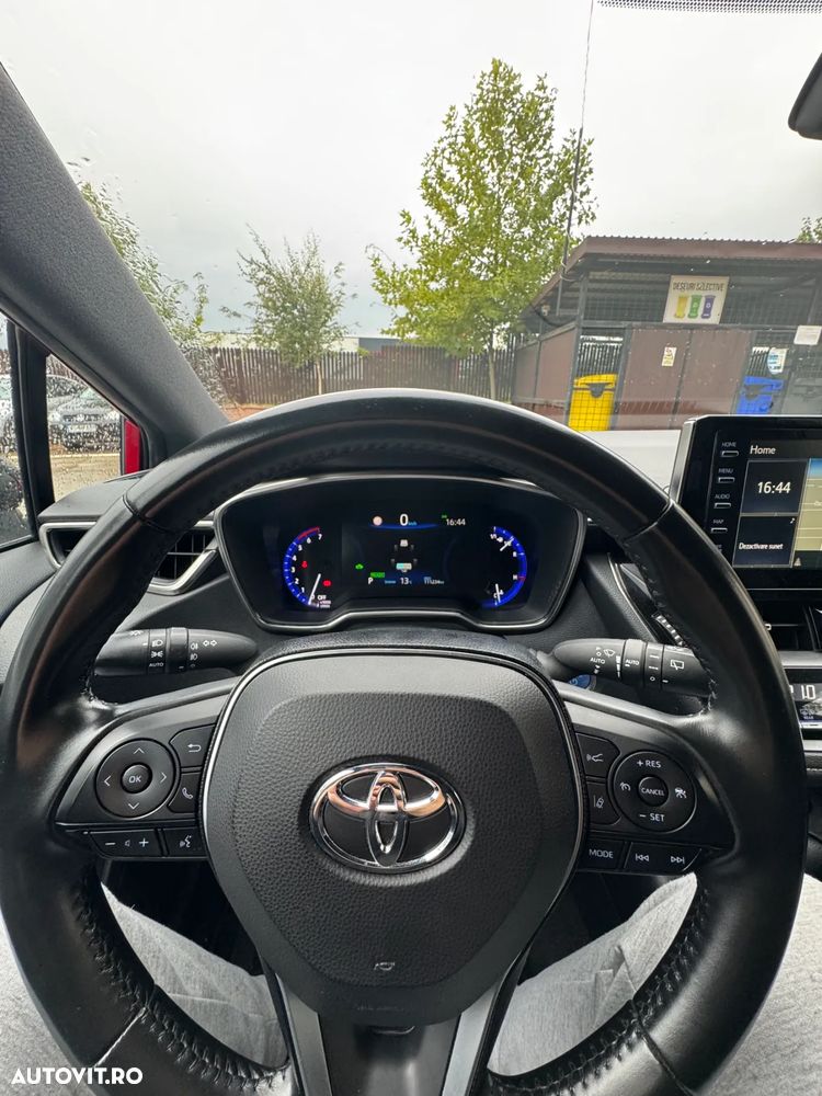 Toyota Corolla - 10