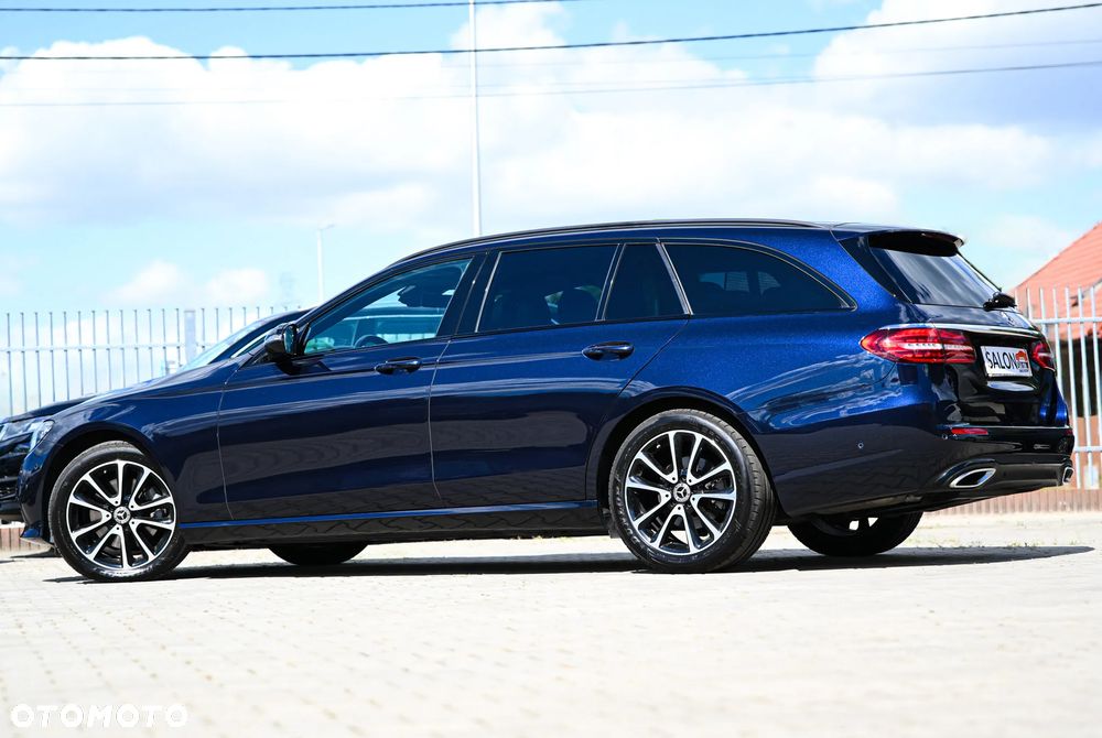 Mercedes-Benz Klasa E 220 d 9G-TRONIC Night Edition - 31